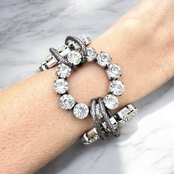 Chunky Rhinestone Circle Bracelet with Textured Cable Chain Silver Tone Toggle - Picture 1 of 5